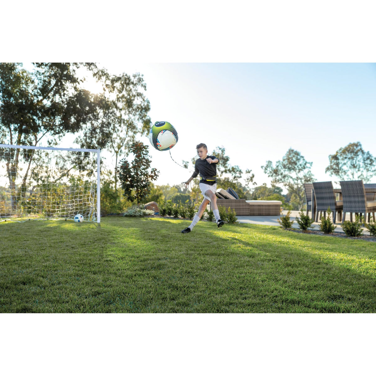 SKLZ Star-Kick Solo Soccer Trainer | Hands-Free Kicking and Passing Practice | Adjustable Cord and Waistband | Multiple Ball Sizes | Youth Players |Perfect for Enhancing Ball Control Skills