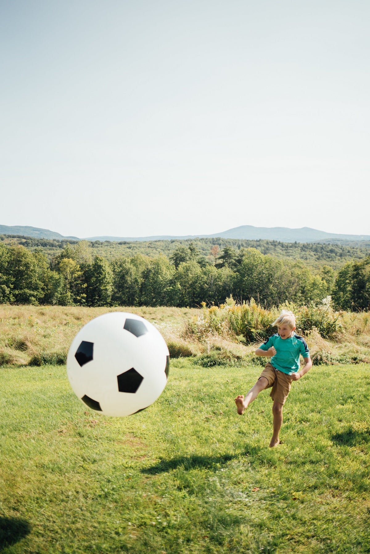 XL Ultimate Bounce Soccer Ball - High Bounce Play Ball