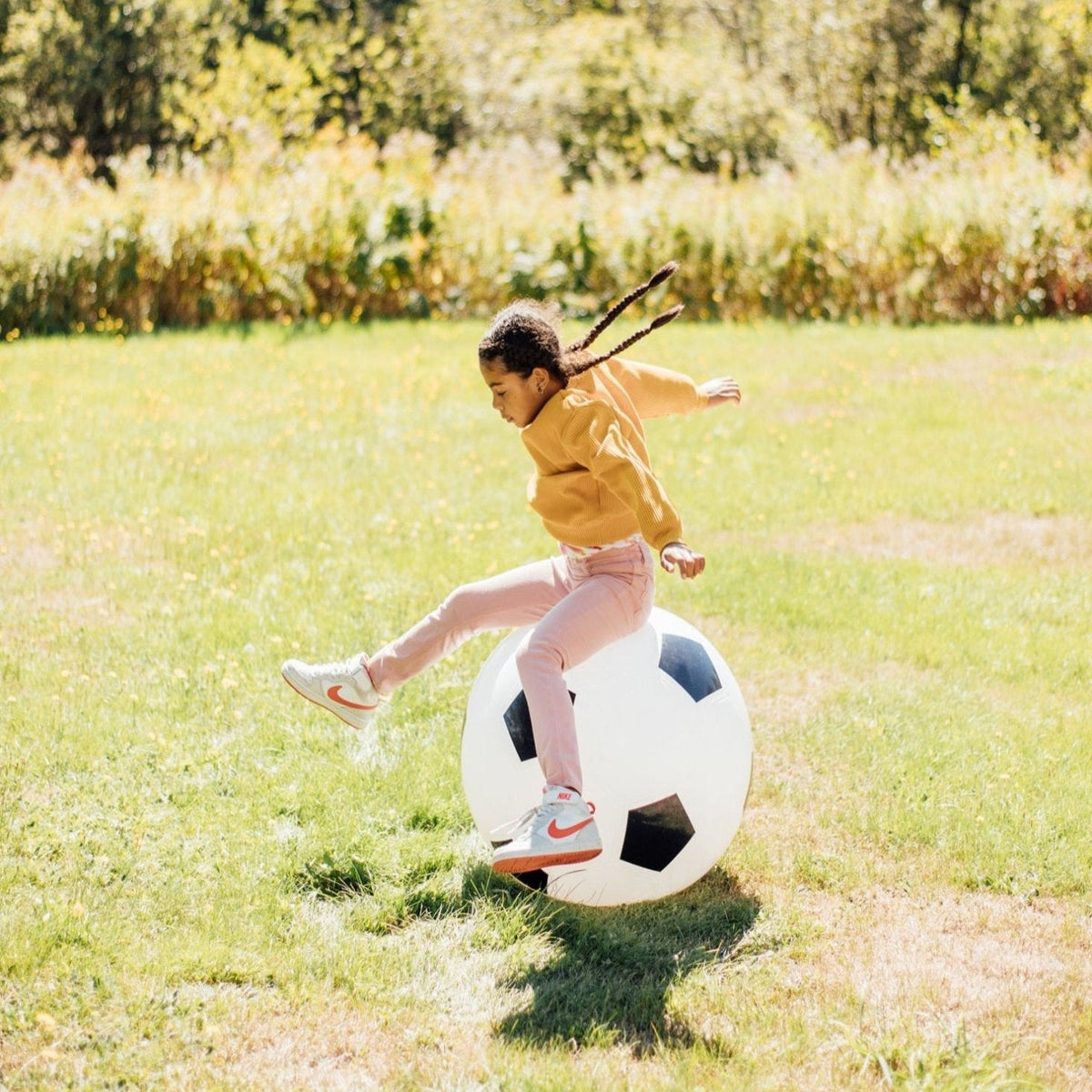 XL Ultimate Bounce Soccer Ball - High Bounce Play Ball