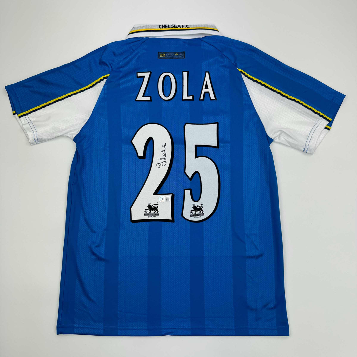 Signed Gianfranco Zola Chelsea Jersey - BAS COA