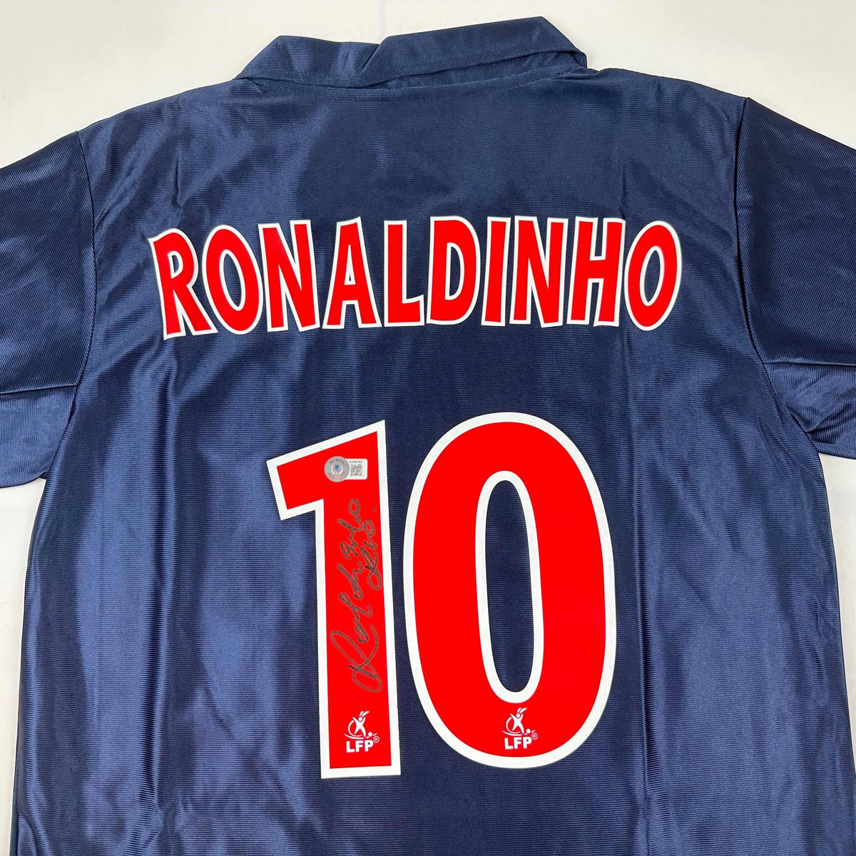 Autographed Ronaldinho Paris Saint-Germain Jersey - Beckett