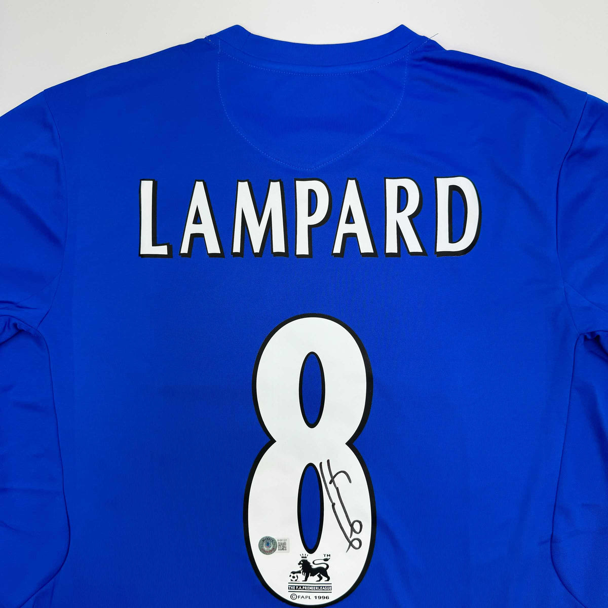 Signed Frank Lampard Chelsea Jersey - BAS COA