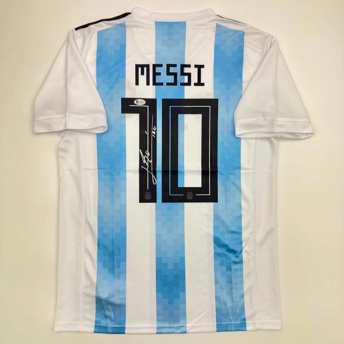 Signed Lionel Messi Argentina Soccer Jersey - BAS COA