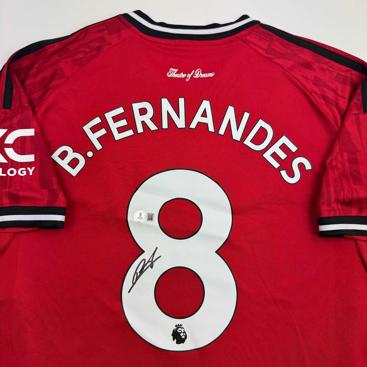 Signed Bruno Fernandes Manchester United Jersey - BAS COA