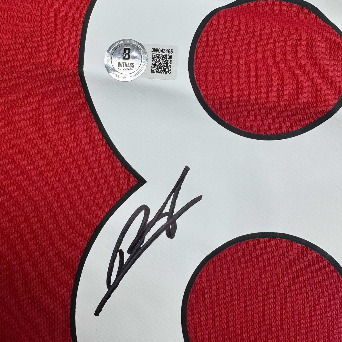 Signed Bruno Fernandes Manchester United Jersey - BAS COA