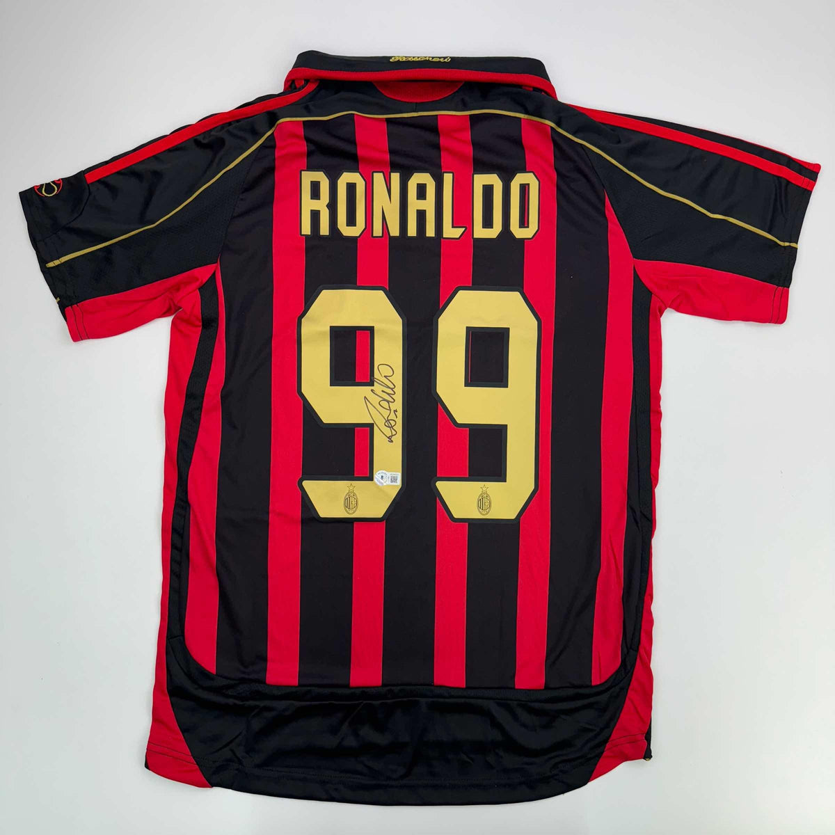 Signed Ronaldo Nazario AC Milan Jersey - Beckett BAS COA